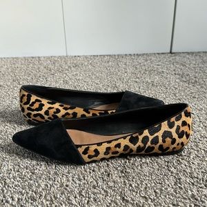 Crown Vintage size 7.5 Black and Leopard print Flats